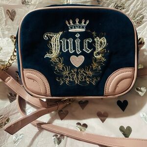 Juicy Couture✨💙🩷 Dark Blue and Blush Crossbody Bag
